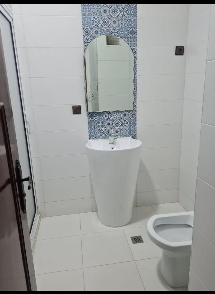 Mestura Marina Tanger Buitenkant foto